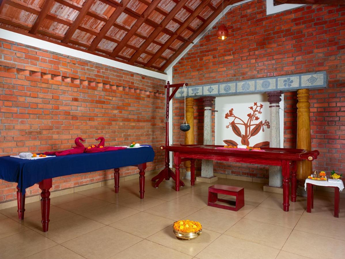 The Nattika Beach Resort Thrissur Esterno foto
