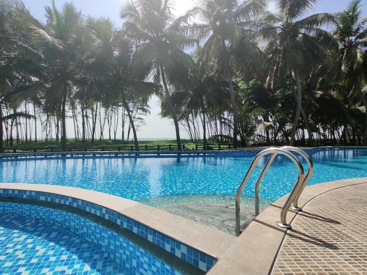 The Nattika Beach Resort Thrissur Esterno foto